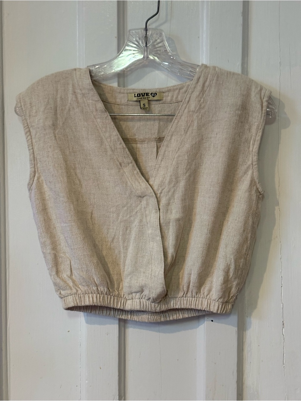 Love Cream Linen-Blend Cropped V-Neck Tank